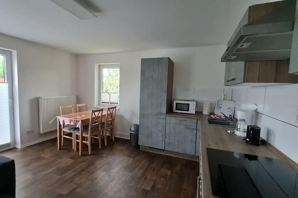 Komfortabele Ferienwohnung In Ruhiger Lage Sassnitz Exterior foto